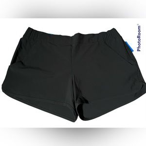 NEW! Columbia Pleasant Creek Stretch 3 inch shorts in black. Size XL
